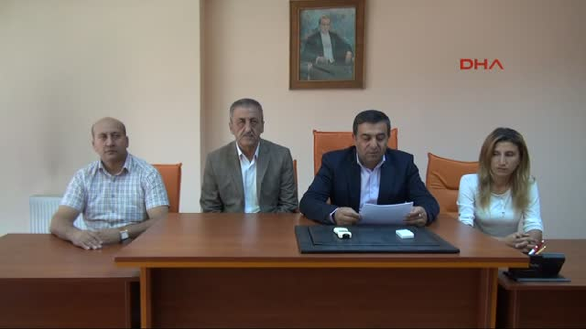 Hakkari\'de, DBP\'li Meclis Üyelerinden IŞİD Tepkisi
