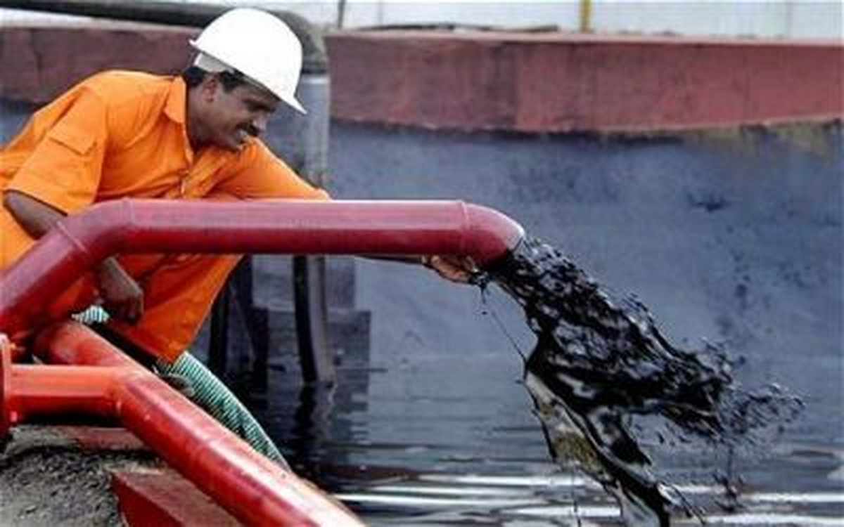 Petrol Fiyatları Düşüş Eğilimini Sürdürüyor