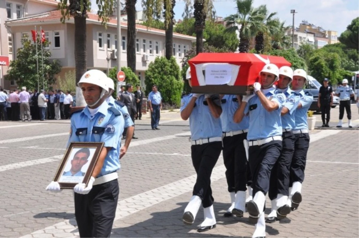 Şehit Polis Mehmet Aydiş\'e Son Görev