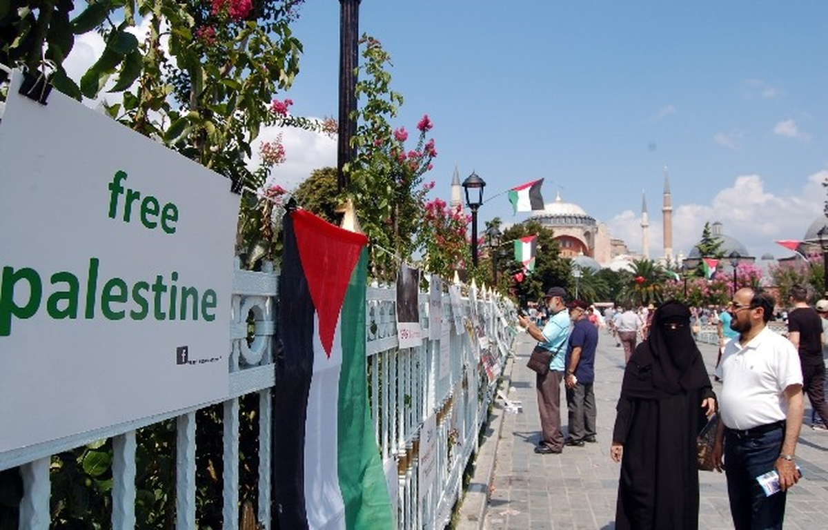 Sultanahmet\'te Filistin ve Gazze Standı