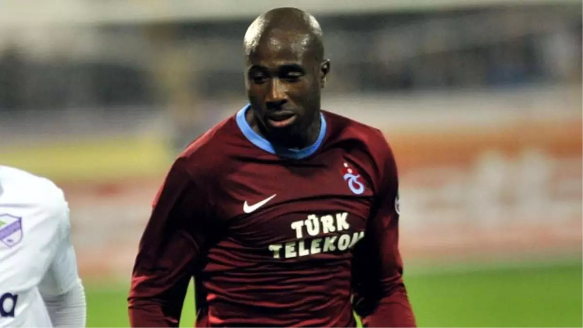 Trabzonspor, Defans Oyuncusu Sol Bamba ile Yollarını Ayırdı