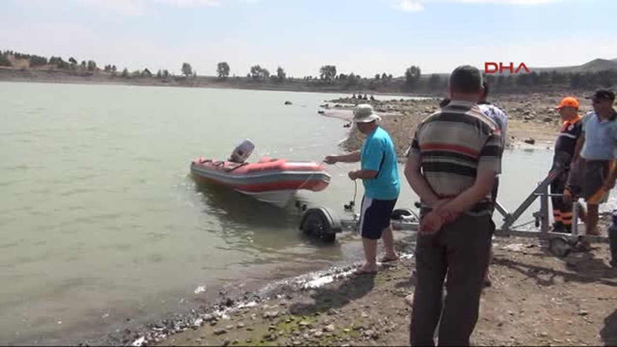 Barajda Kaybolan Müezzin Aranıyor