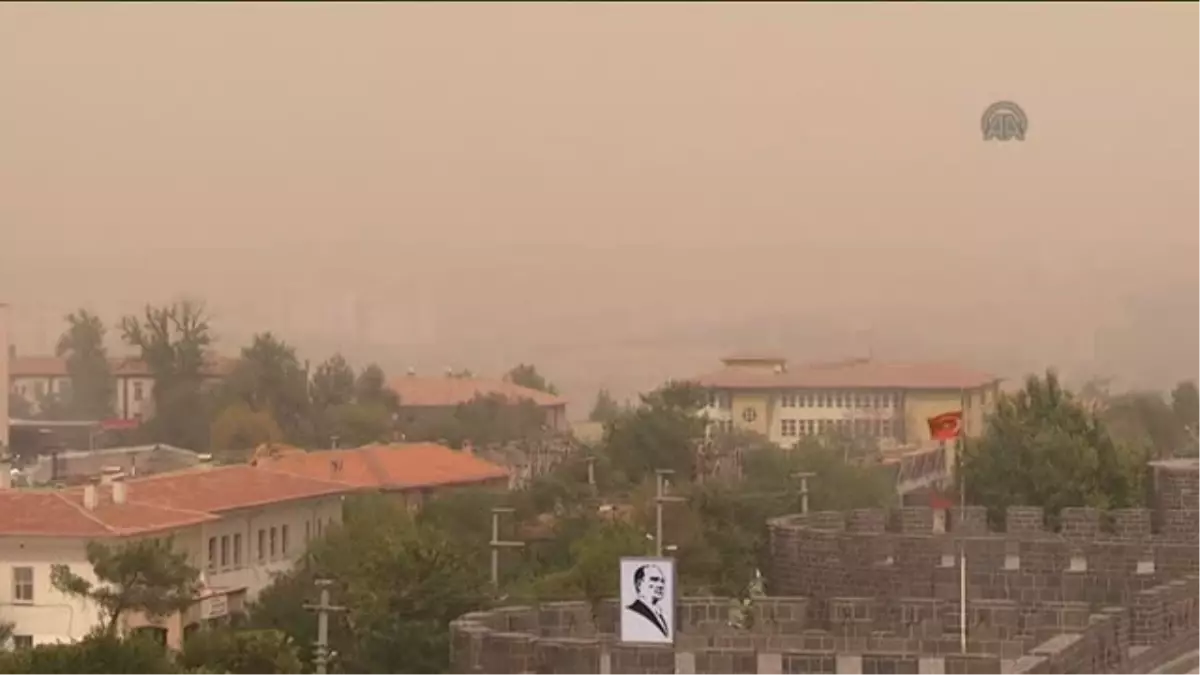 Güneydoğu çölden gelen toz bulutunun etkisinde - DİYARBAKIR