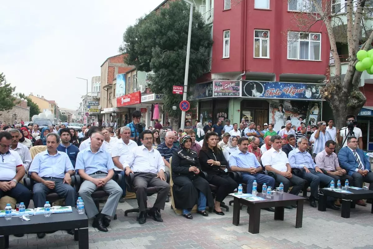 Ilgın\'da "Hayır Market" Gıda Bankası Törenle Açıldı