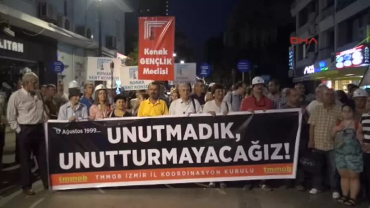 İzmir\'de \'Depreme Duyarlılık Yürüyüşü\'