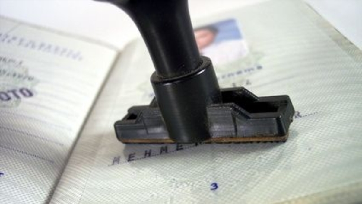 Kanada "Pasaport Bebekleri" Uygulamasını İptal Ediyor