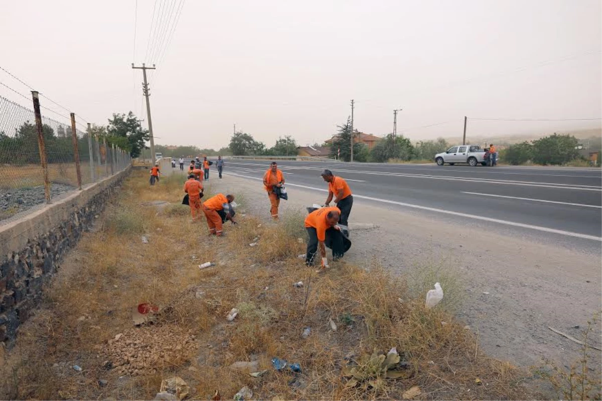 Keban Yolu\'nda Kapsamlı Temizlik