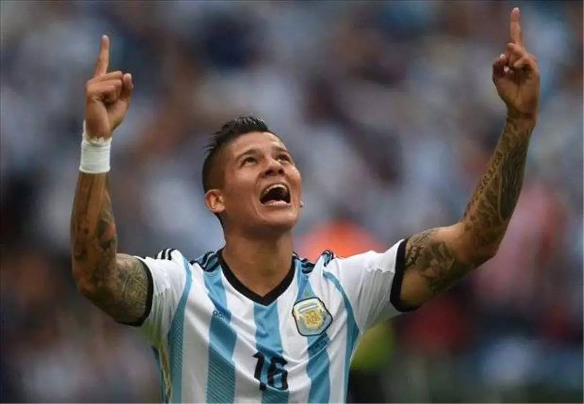 Rojo Manchester United\'a Transferini Duyurdu!