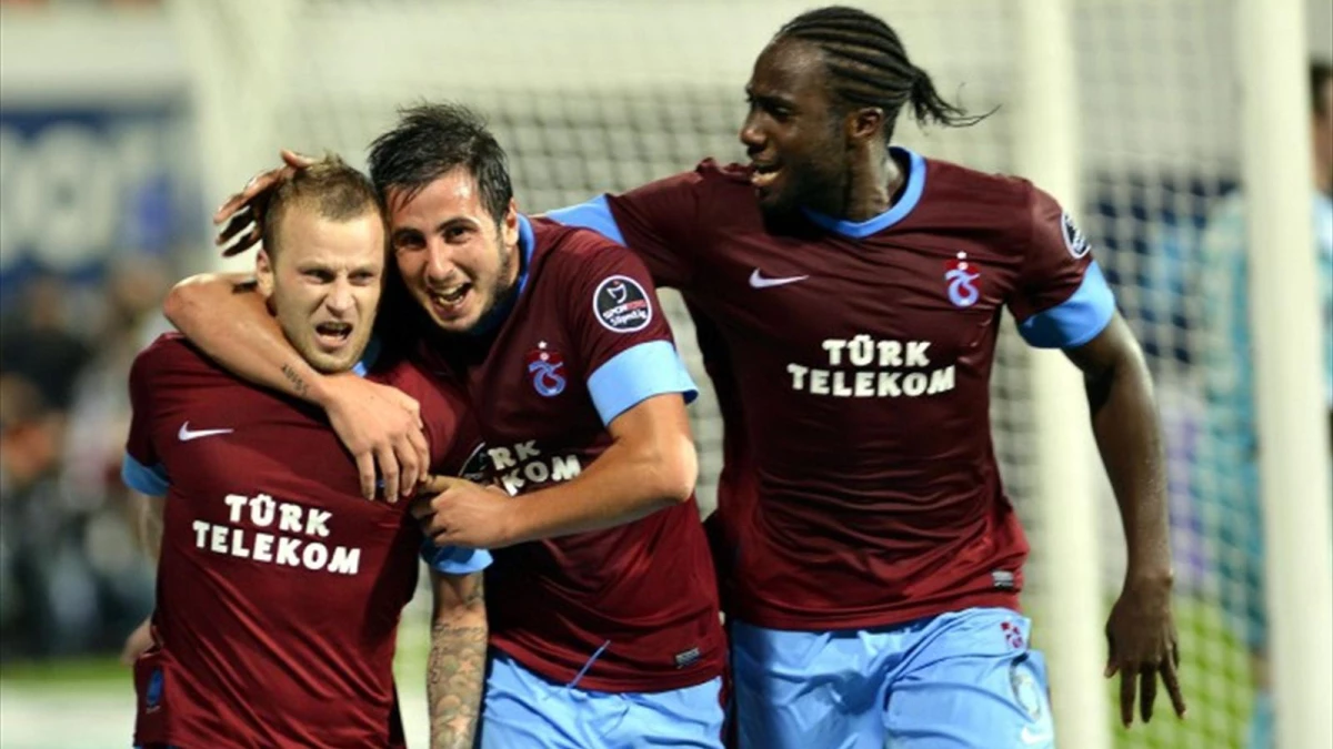 Leicester Ciyt, Trabzonspor\'da Ayrılan Sol Bamba\'yı İstiyor
