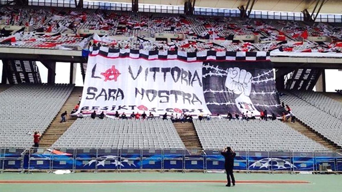UEFA Beşiktaş Taraftarının Hazırladığı Pankarta İzin Vermedi