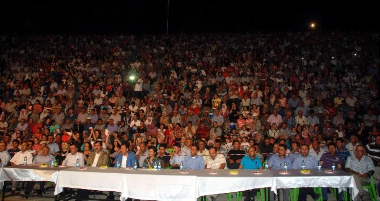 Yenipazarlılardan \'Fıstık\' Gibi Festival