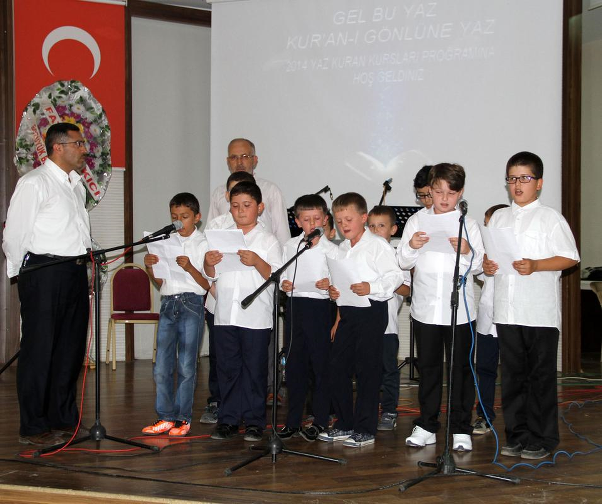 Bozüyük\'te Kuran Kursları Yılsonu Programı