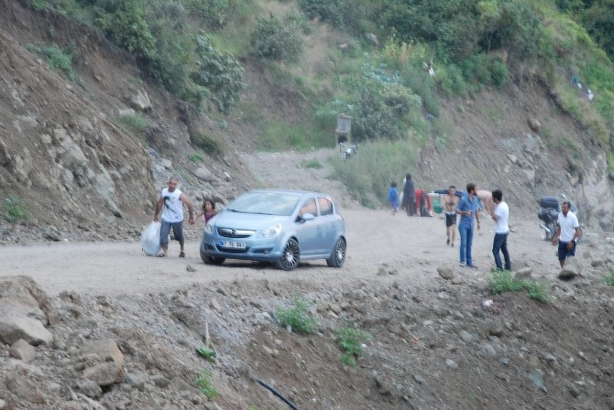 Ereğli\'de Sürücülerden Yeni Plaja Yol Talebi