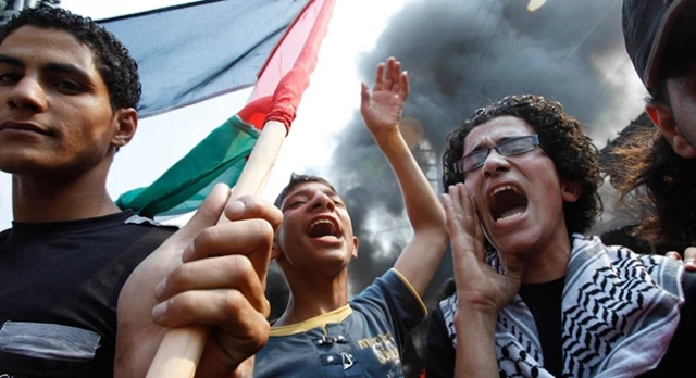 Filistinli Ünlü Şair Kasım Vefat Etti Son Dakika