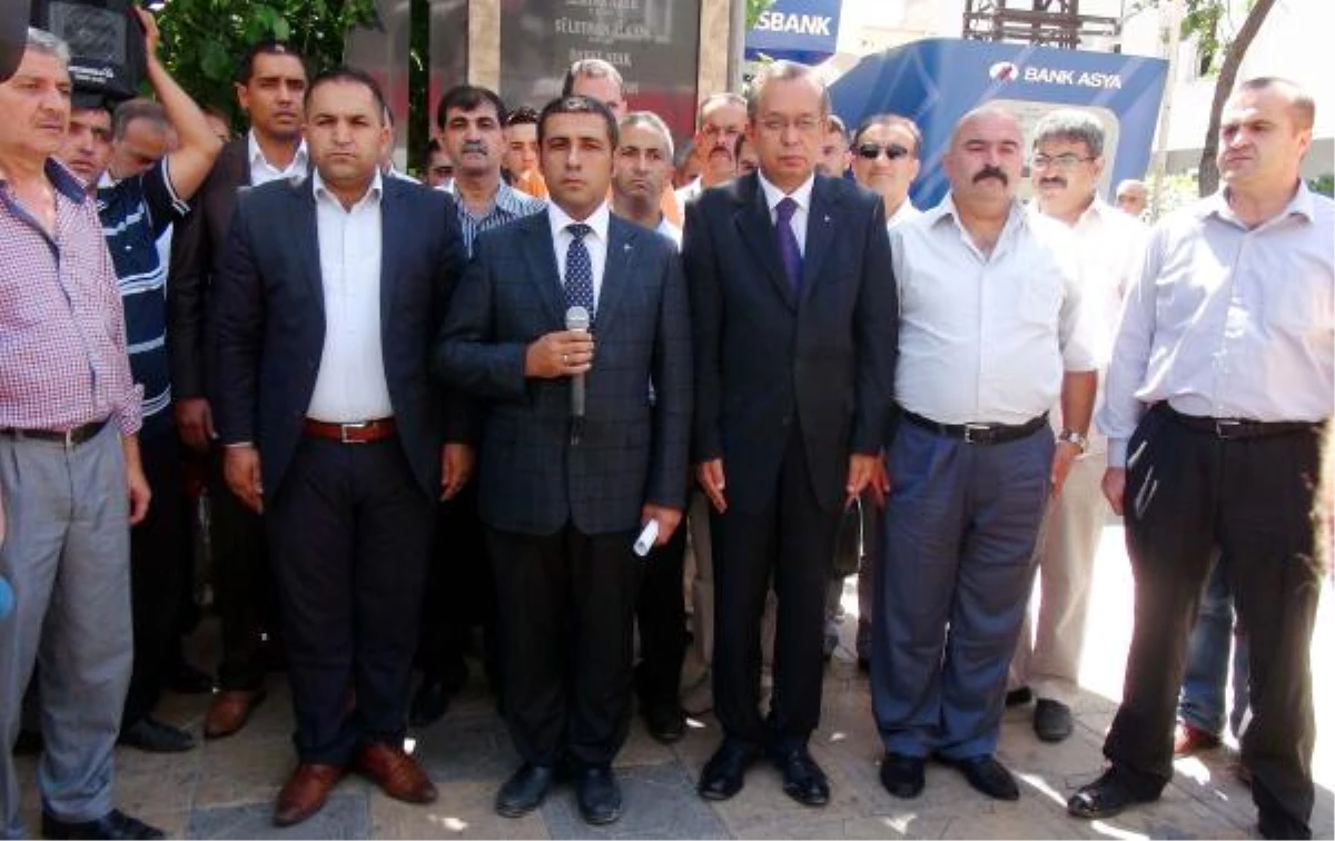Gaziantep\'te Bombalı Saldırı Kurbanları Anıldı