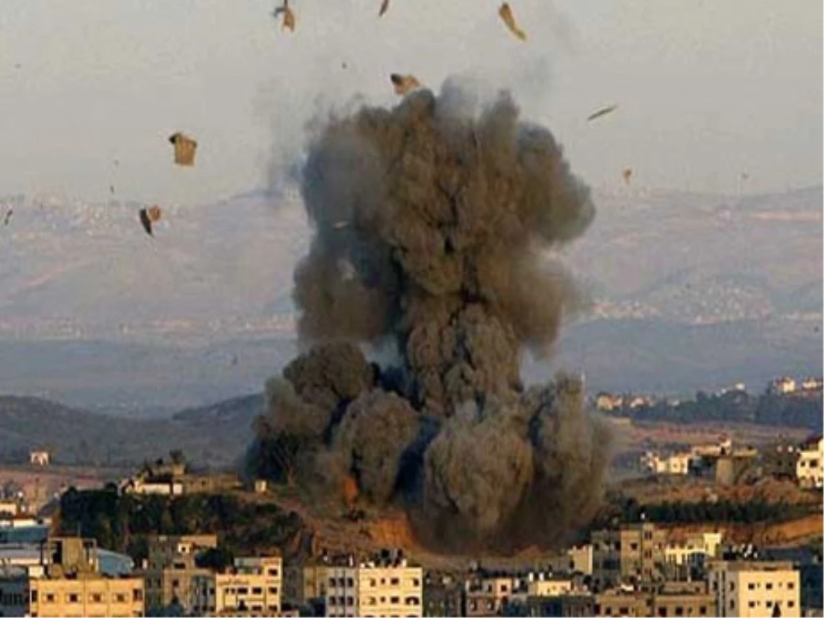 İsrail\'in Gazze\'ye Saldırıları: 7 Ölü, 8 Yaralı