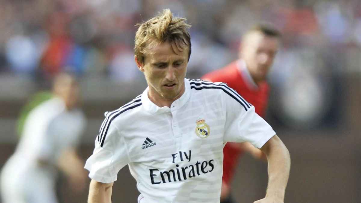 Luka Modric Dört Yıl Daha Real Madrid\'de