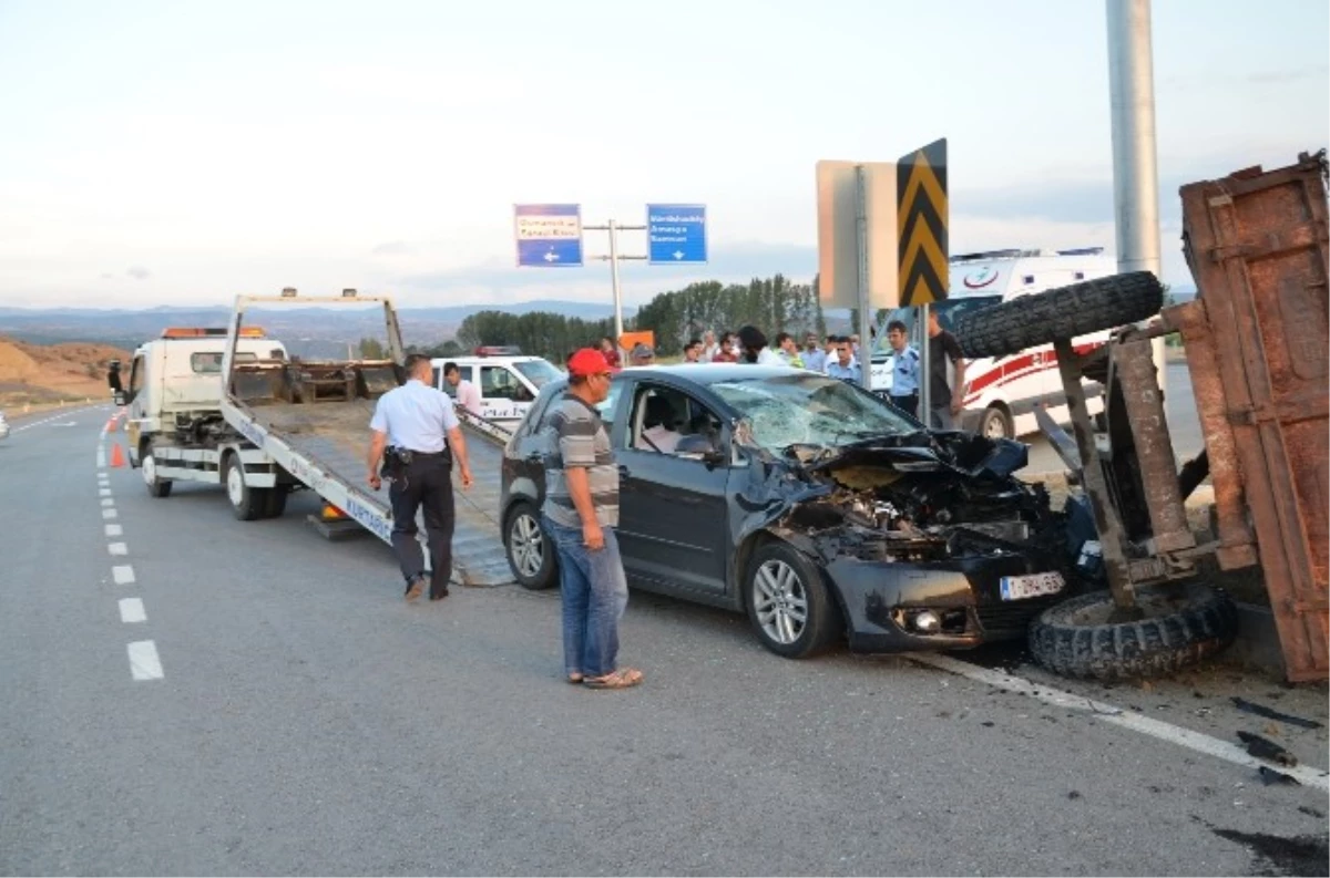 Osmancık\'ta Trafik Kazası: 4 Yaralı