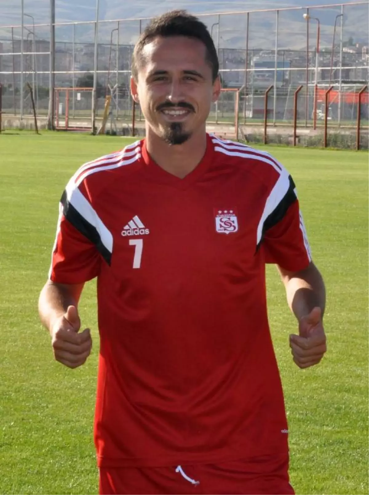 Sivasspor Serdar Özkan\'ı Yolladı