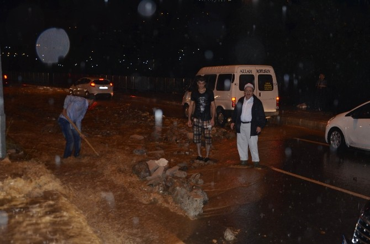 Trabzon\'da Şiddetli Yağış