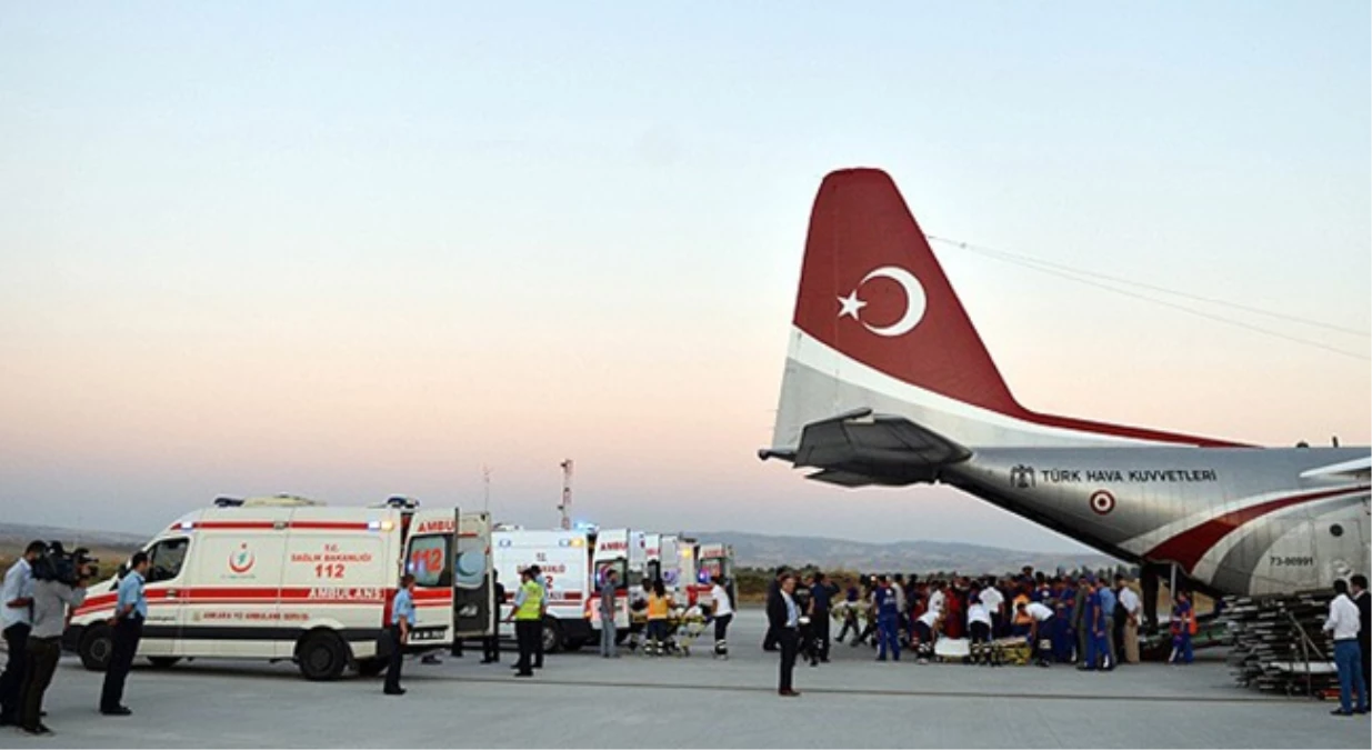 Yaralı Filistinliler Uçakla Türkiye\'ye Getiriliyor