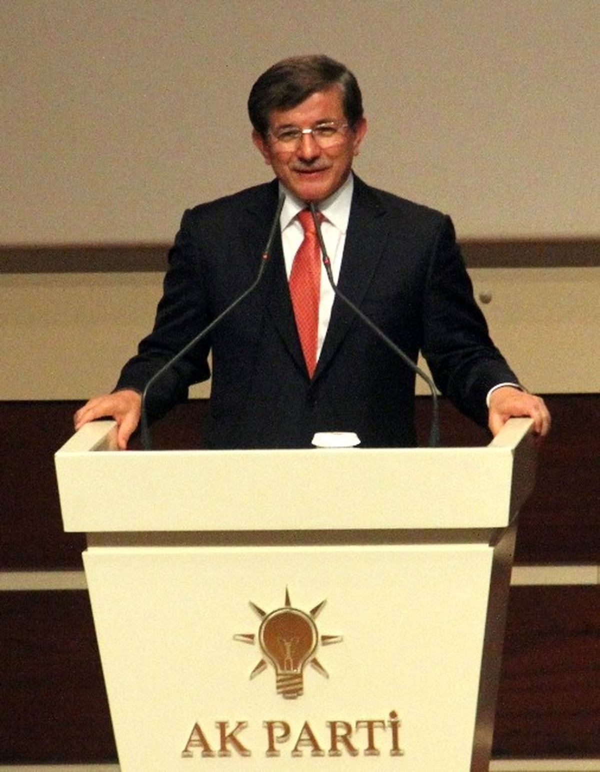 AK Parti Genel Başkan Adayı ve Dışişleri Bakanı Ahmet Davutoğlu Açıklaması