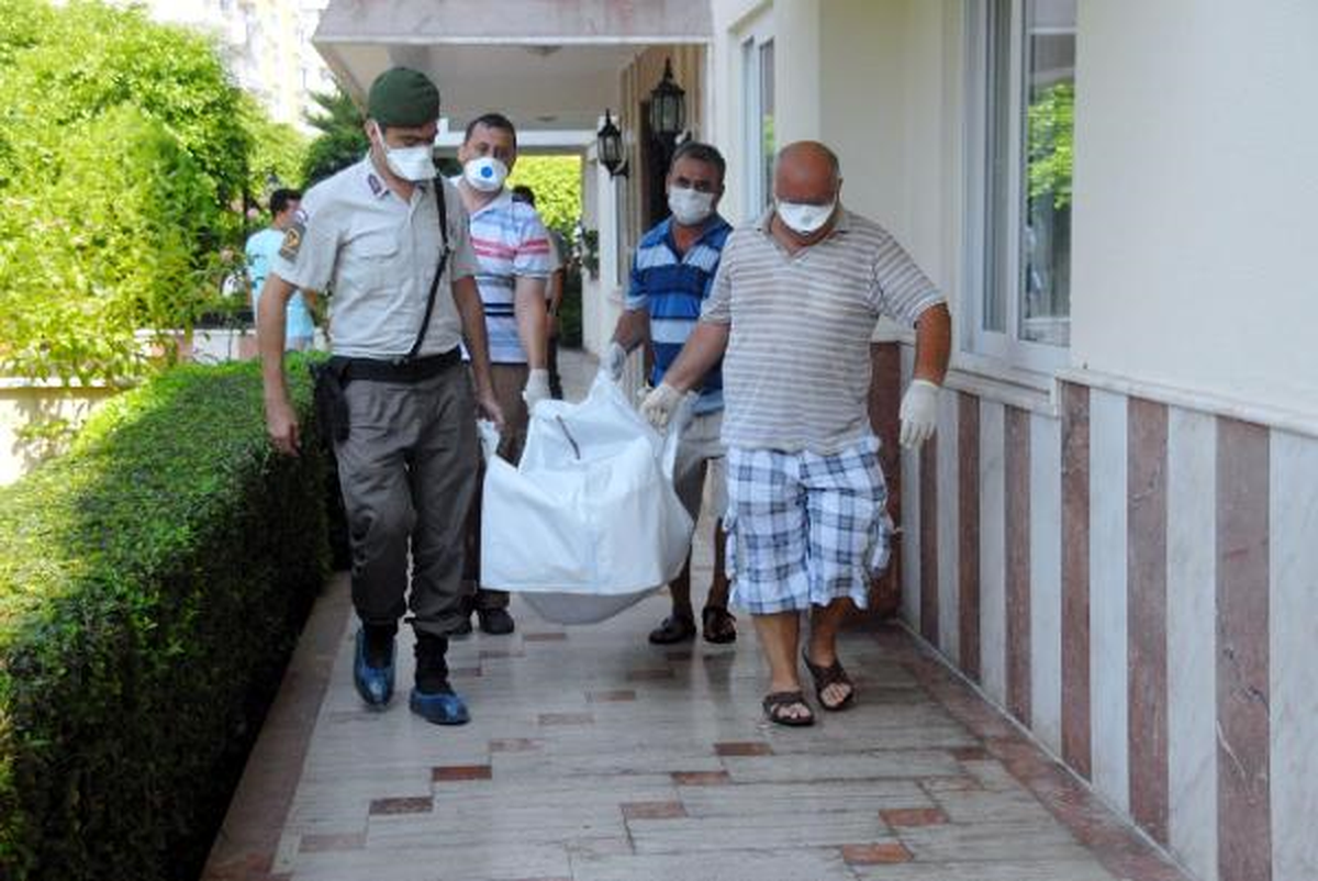 Alman Çift, Alanya\'da Kiraladıkları Evde Öldürüldü