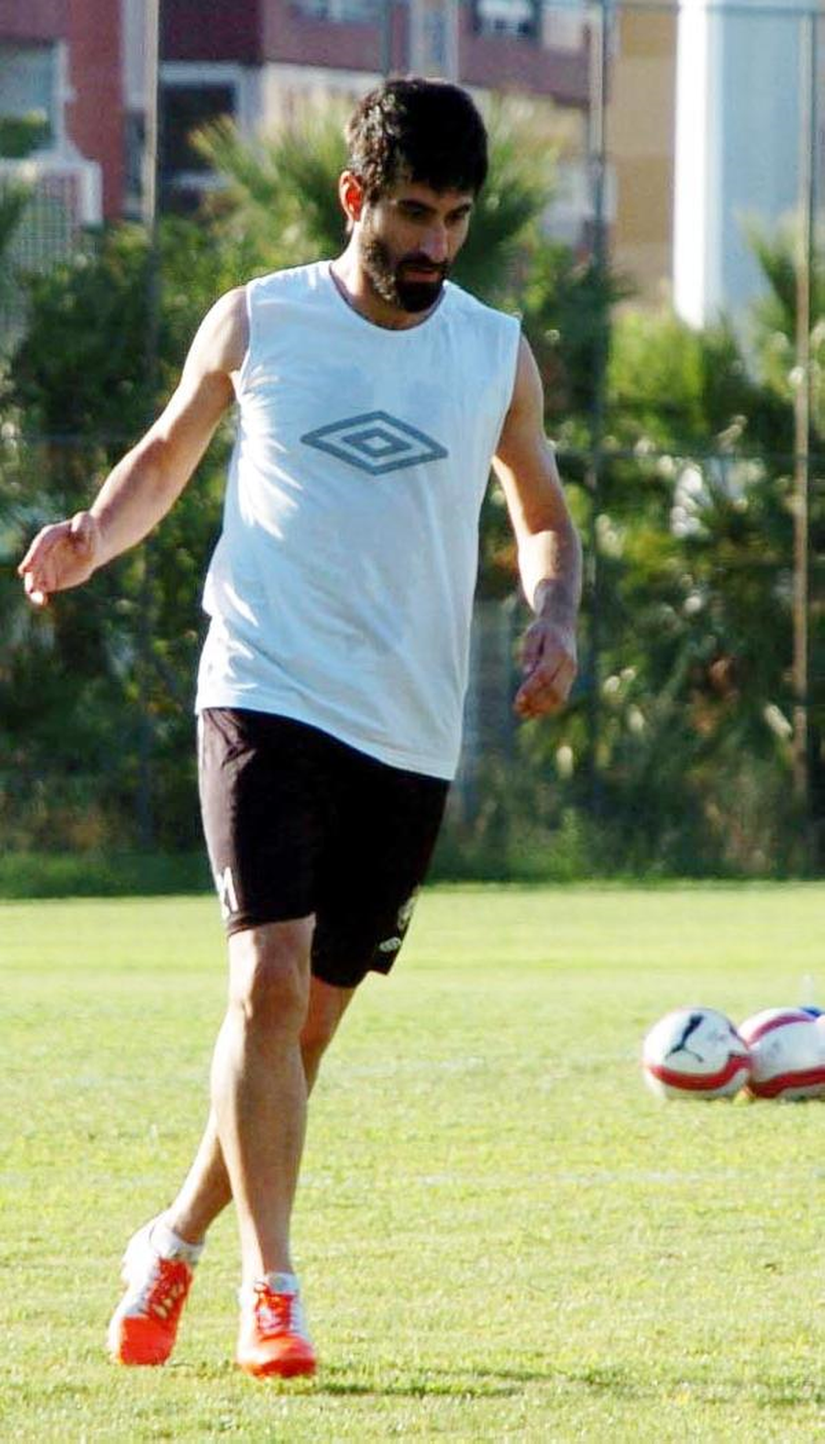 Altay\'da Toros İki Oyunucuyu Gözden Çıkardı
