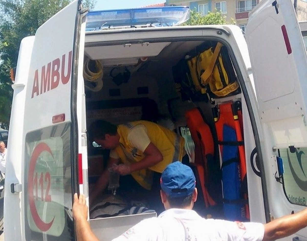 İntihar Etmek İsteyen Şahıs İlacı İçtikten Sonra Hastaneye Koştu