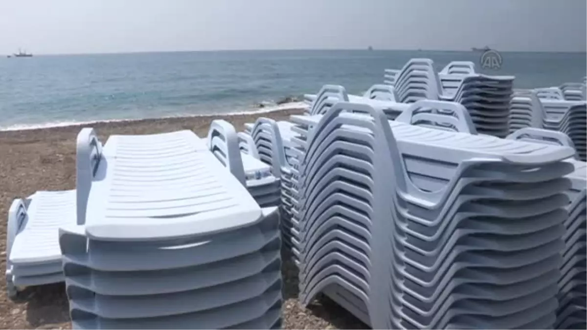 Antalya\'da Kadınlar Plajına Büyük İlgi