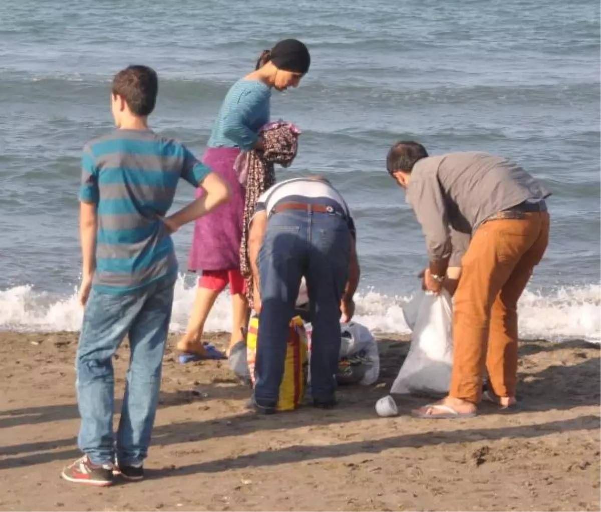 Samsun\'da Aynı Aileden 5 Kişi Boğulma Tehlikesi Geçirdi