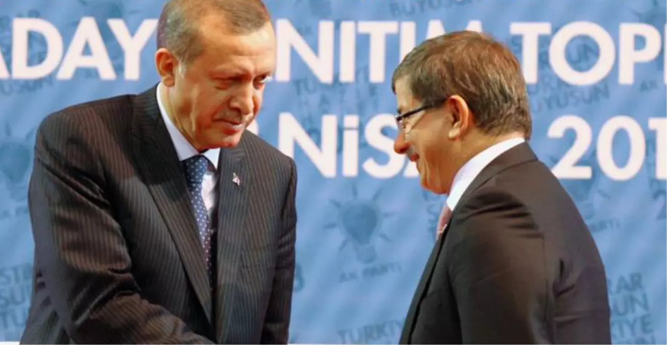 Davutoğlu, Hem Eleştirilen Hem de Takdir Edilen İsim Oldu