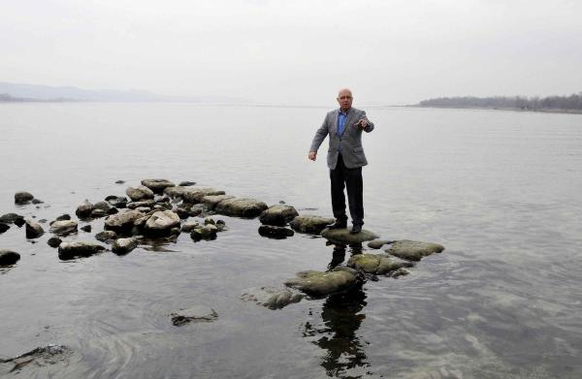 Dha, Sapanca Gölü\'nde Definecilerin Talanını Görüntüledi