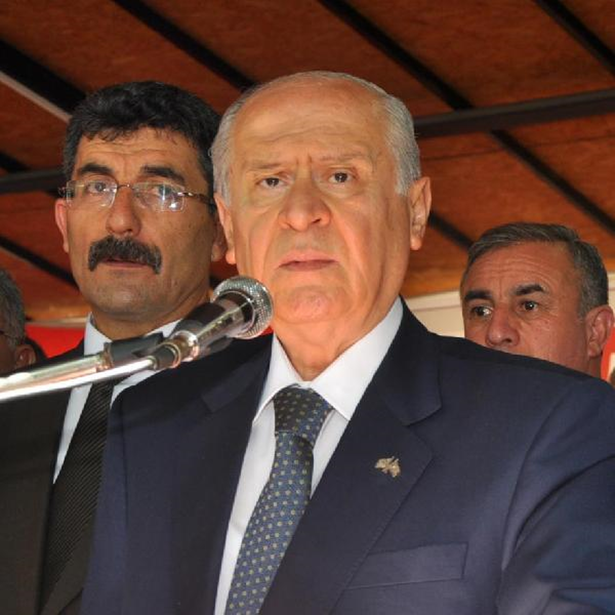 Erdoğan\'a, Saddam Benzetmesi Yapan Bahçeli: Milli İradeye Saygıdan Kabul Ediyoruz