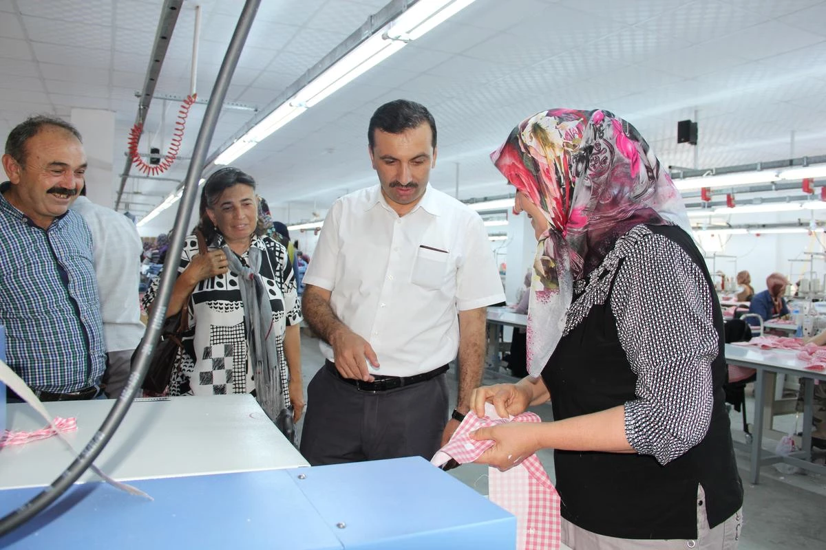 Kavak Belediye Başkanı Sarıcaoğlu\'ndan Tekstil İşçilerine Ziyaret