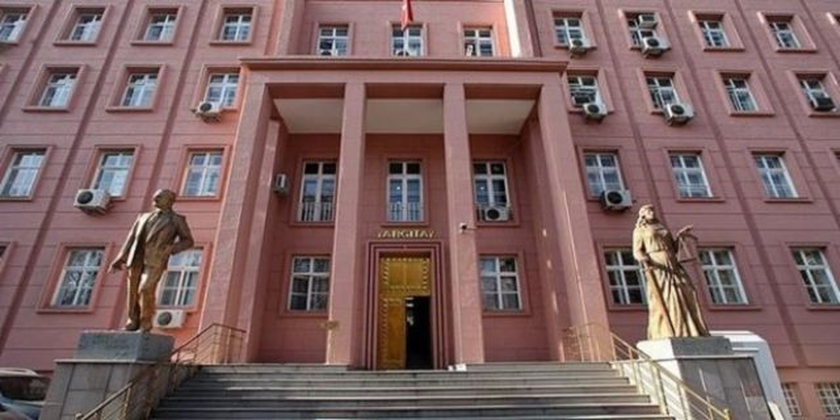 MHP, Resmi Gazete\'ye Suç Duyurusu İçin YSK\'ya Başvurdu
