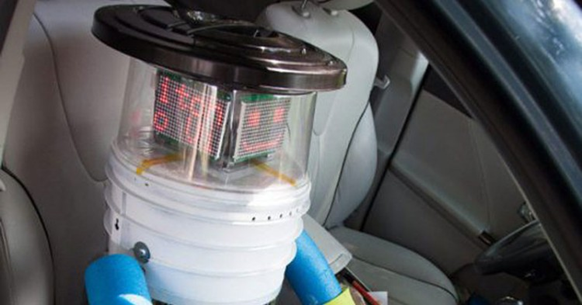 Otostop Çeken Robot 6,000 Kilometre Yol Gitti