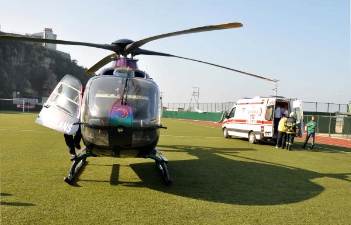 Şanlıurfa\'da Ambulans Uçak 2 Günlük Bebek İçin Havalandı
