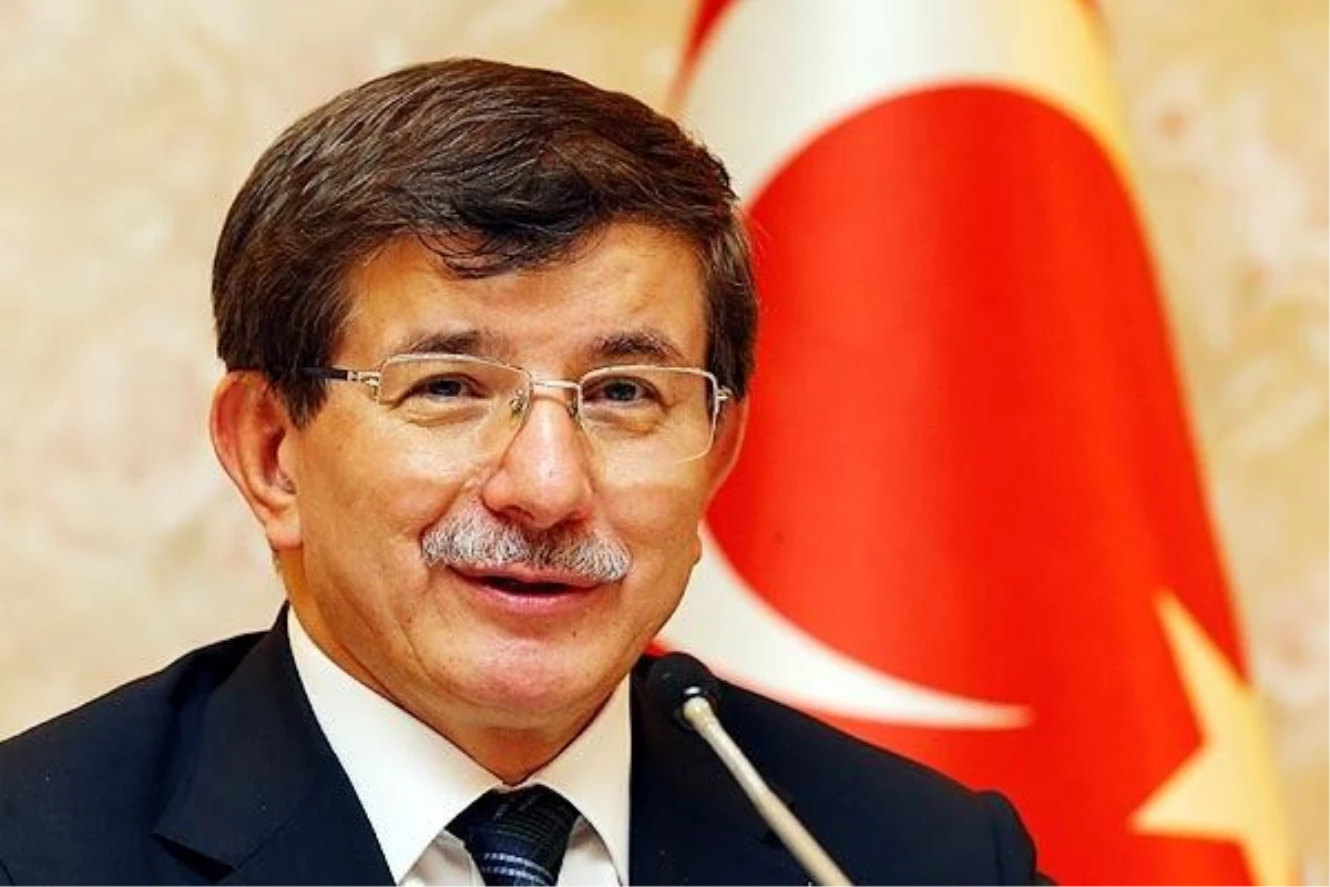 Türkiye\'nin 26. Başbakanı: Ahmet Davutoğlu