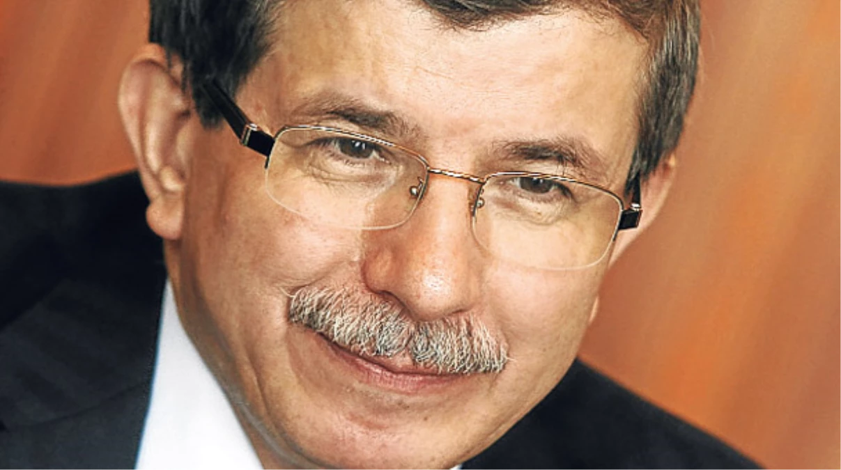 Türkiye\'nin Yeni Başbakanı ve AK Partinin Genel Başkanı Davutoğlu