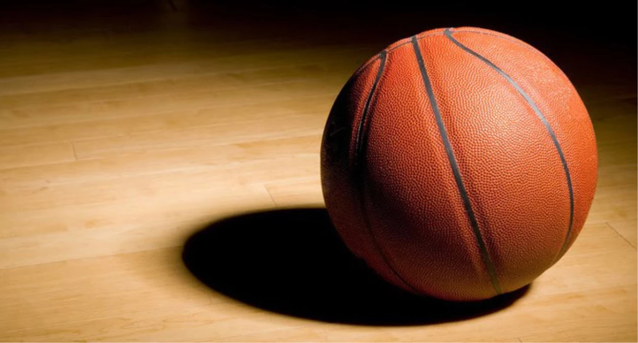 Yıldız Milli Basketbol Takımı, Litvanya\'yı Yendi