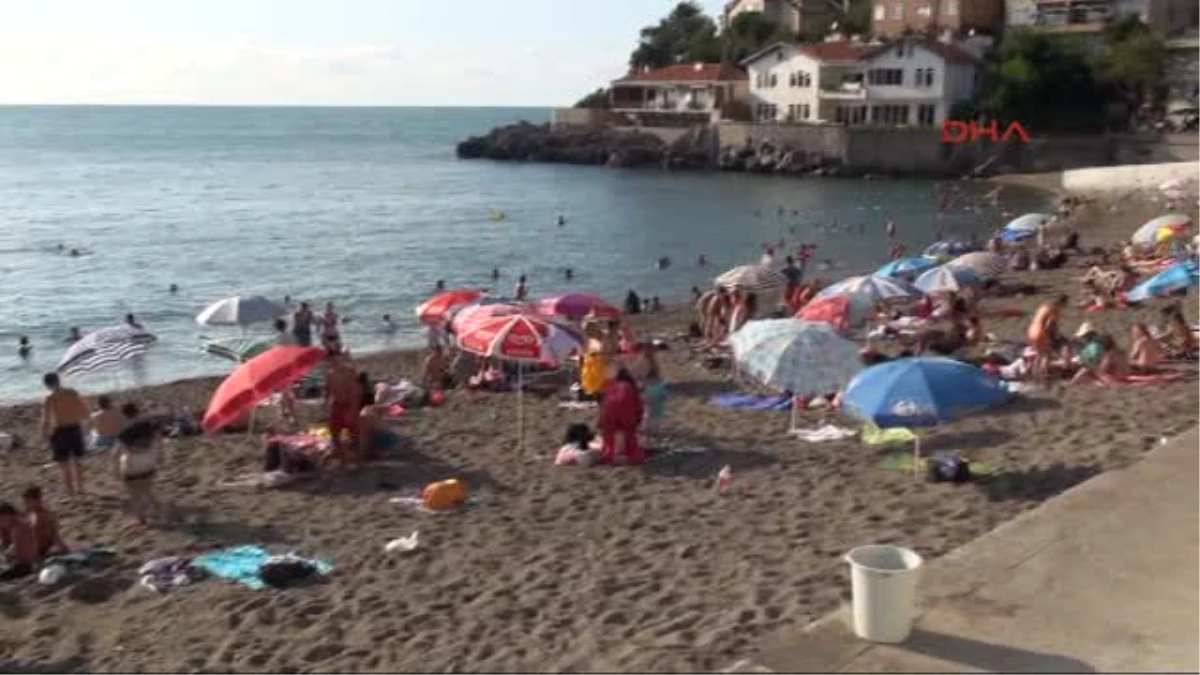 Zonguldak Kapuz Plajı\'nda Deniz Bisikletleri Kaldırıldı