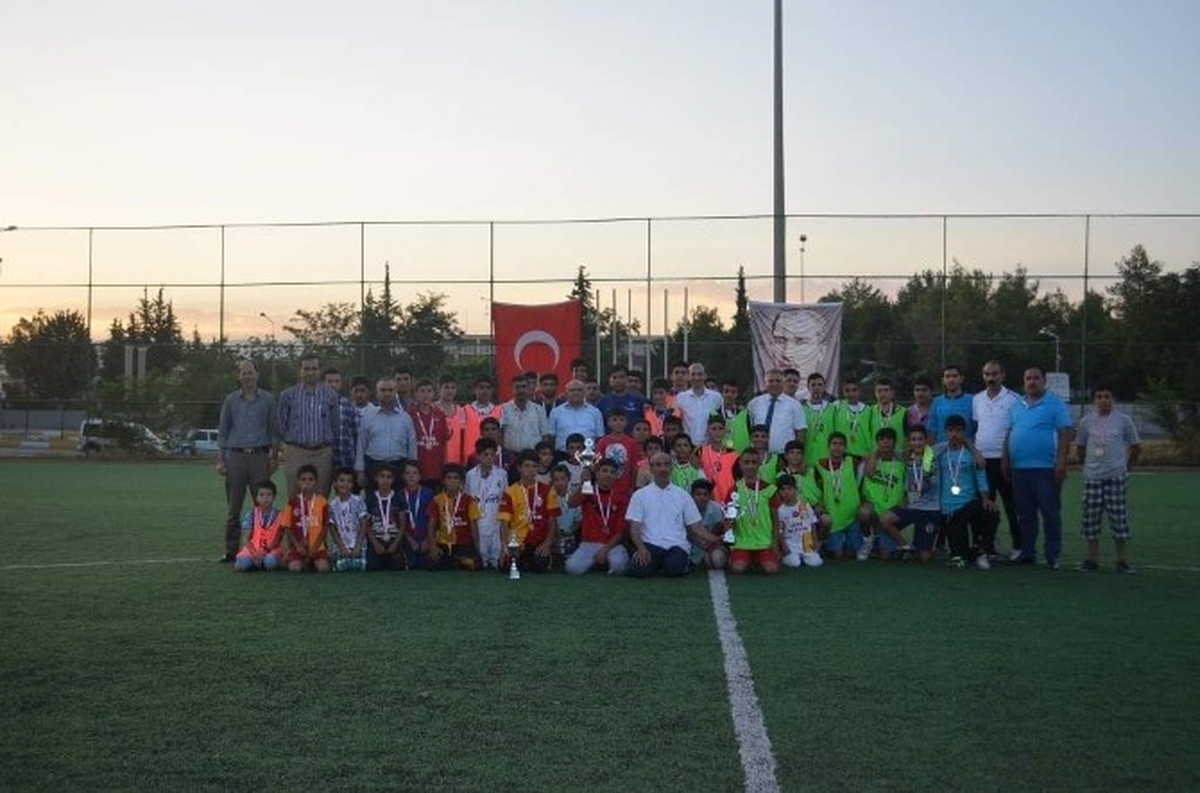 Adıyaman\'da Yaz Kuran Kursları Futbol Turnuvası Sona Erdi