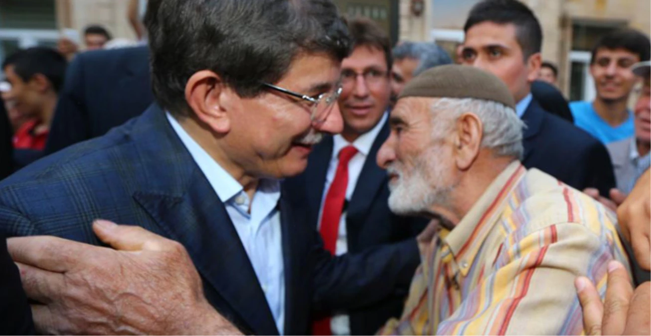 Ahmet Davutoğlu\'nu Efsaneleştiren Olay