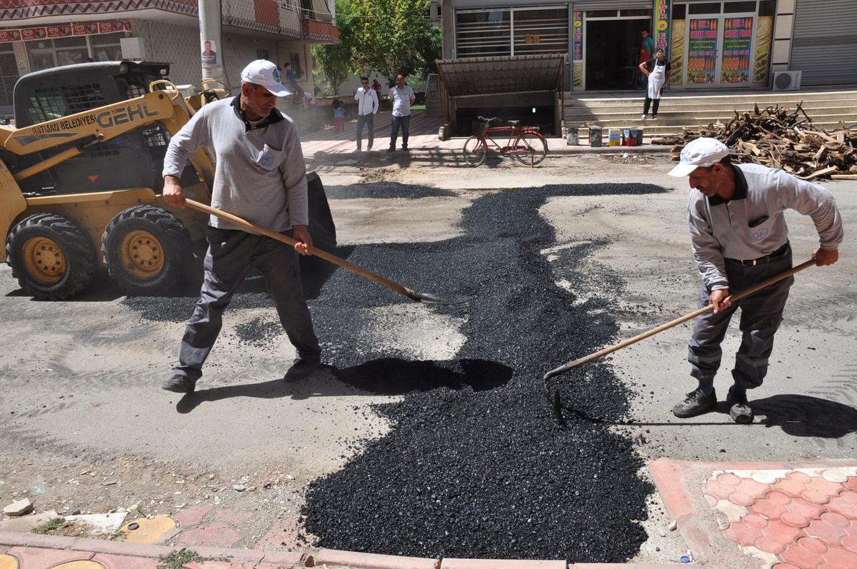Asfalt Çalışmaları Üç Ayrı Bölgede Başladı