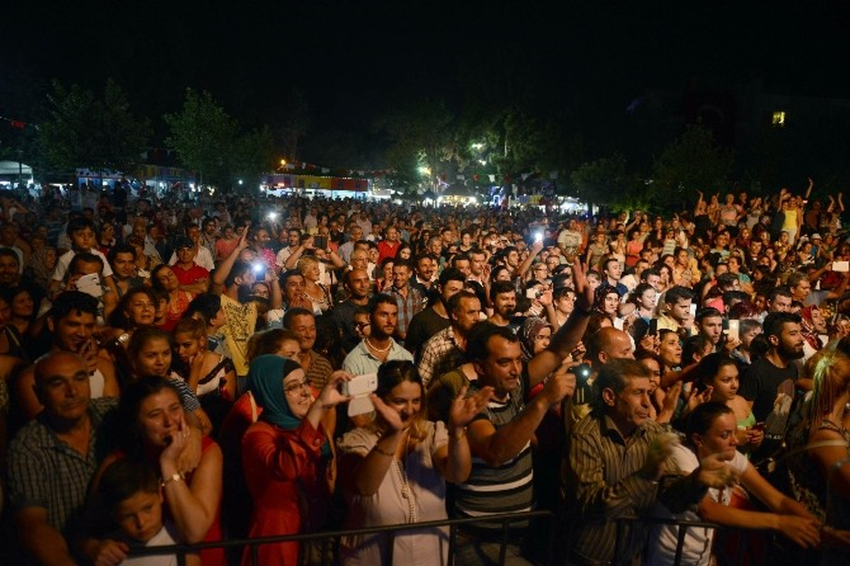 Antalya\'da Müzik Şöleni Başlıyor