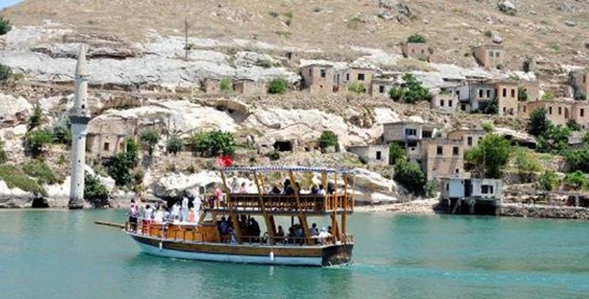 Şanlıurfa\'nın \'Sakin Şehri\' Halfeti\'de Turizm Patlaması Yaşanıyor