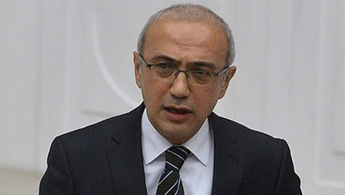 Bakan Elvan\'dan Basına Destek