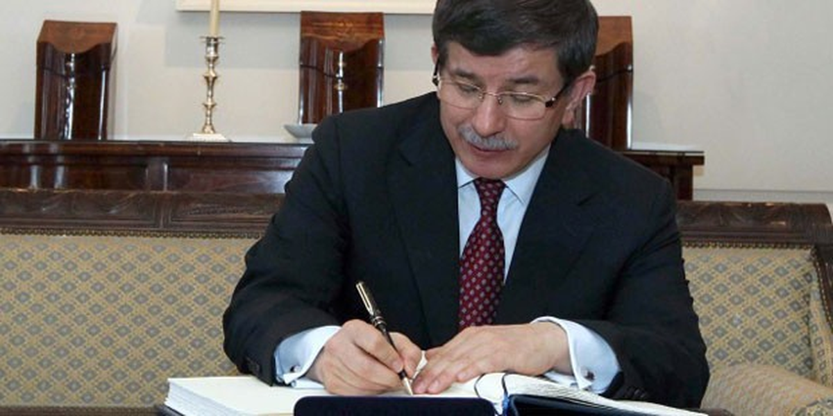 Başbakan Davutoğlu Ve Türkiye Devrimi..