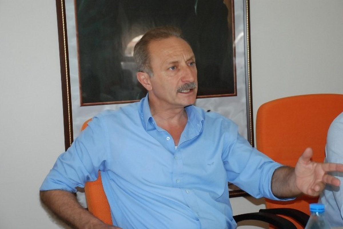 Başkan Atabay, AK Parti\'ye Geçeceği Yönündeki İddiaları Yalanladı